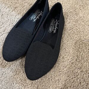 Skechers aircooled memory foam flats  size 7 like new
